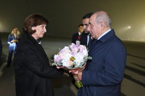 Şimali Makedoniya prezidenti Bakıya gəldi - FOTO