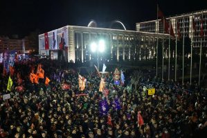 İstanbulda İmamoğlunun saxlanılmasına etiraz mitinqi keçirilir - FOTO