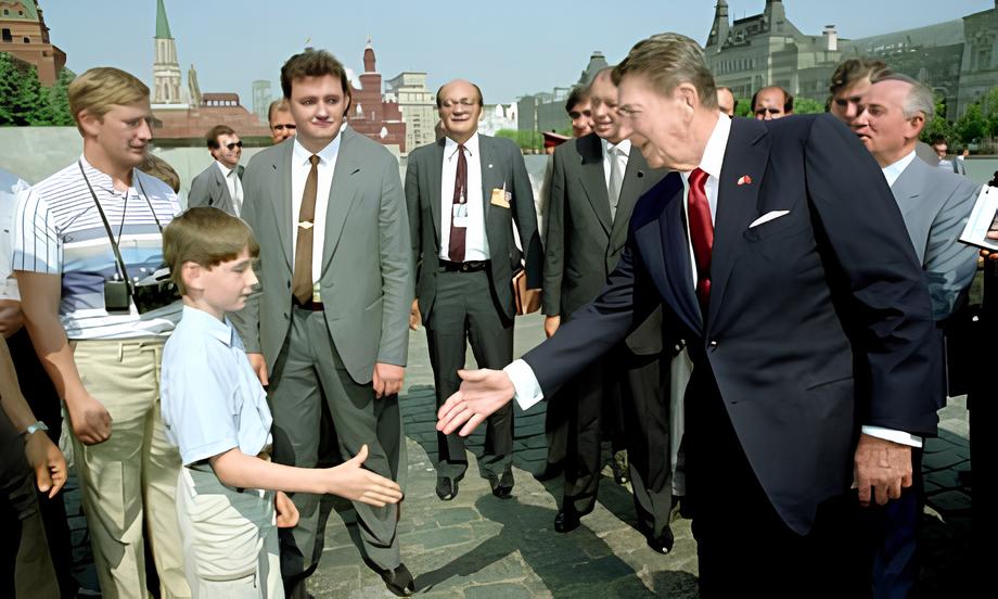Putinin əlində Trampı şantaj edəcək sirlər var - KQB agenti olarkən... 1 IMG 5025