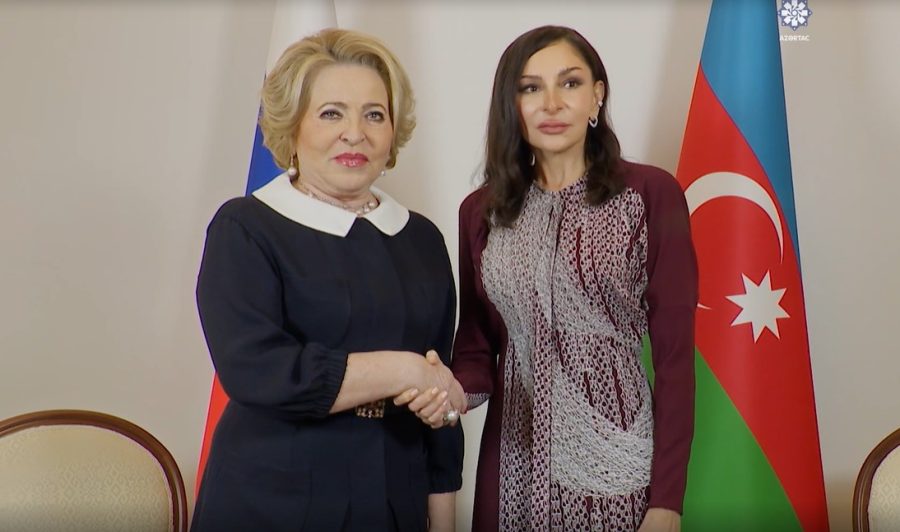 Mehriban Əliyeva Matviyenko ilə görüşdü - VİDEO 1 Screenshot 2