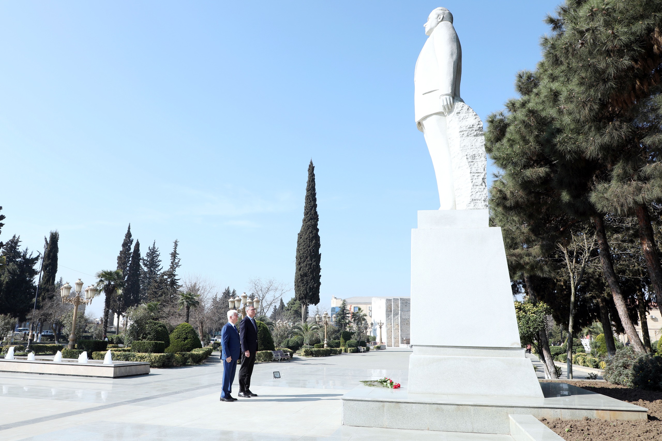 "Azəriqaz" İB-nin baş direktoru Cəlilabadda vətəndaşları dinlədi - FOTOLAR 2 WhatsApp Image 2025 03 15 at 10.25.14