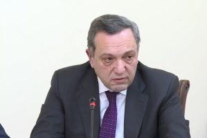 Ermənistan bu yolla Rusiyaya yaxınlaşmaq istəyir - Adonts