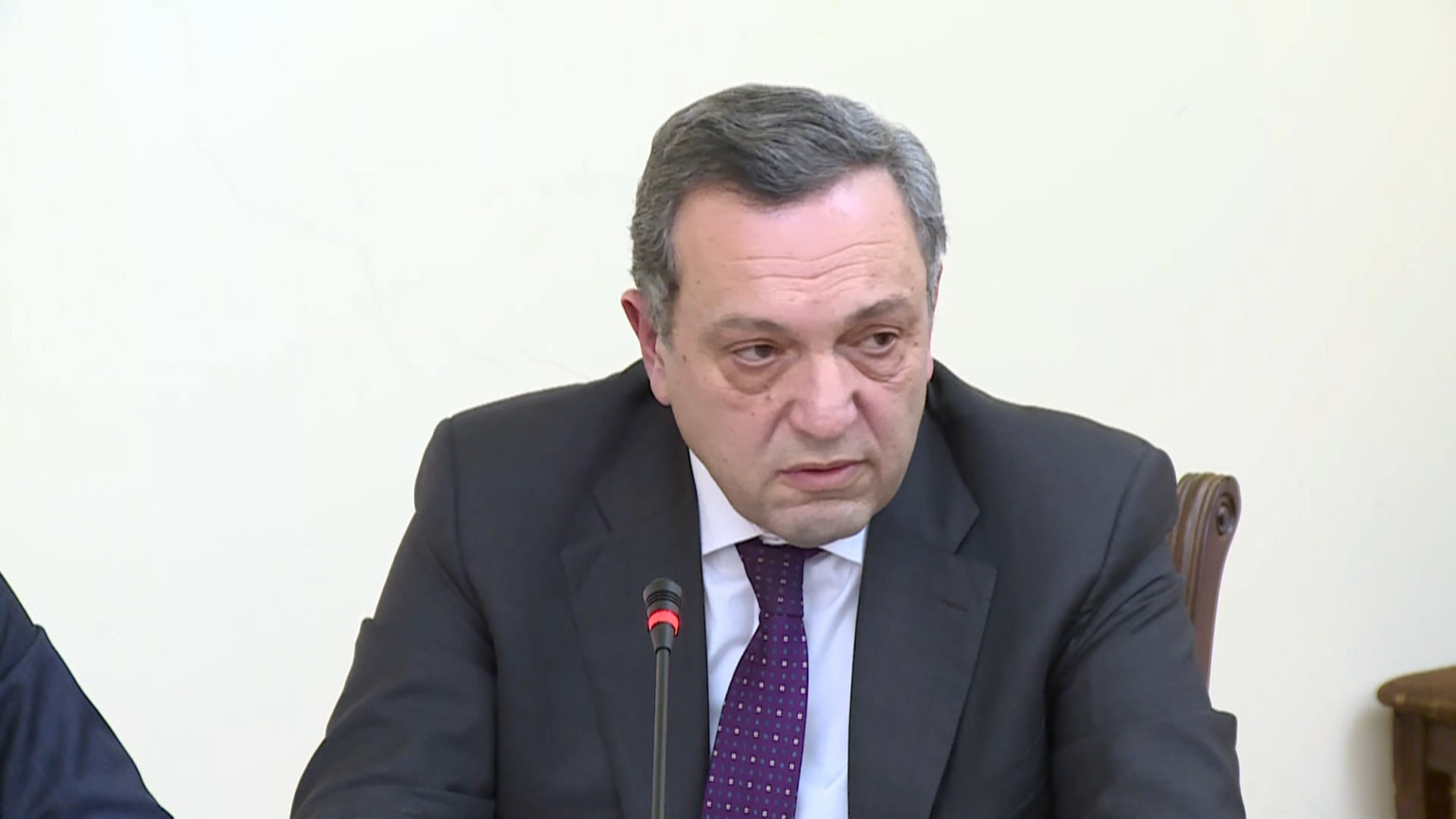 Ermənistan bu yolla Rusiyaya yaxınlaşmaq istəyir - Adonts