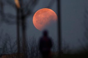 İlin ikinci Ay tutulması: Azərbaycandan izləyə biləcəyikmi?