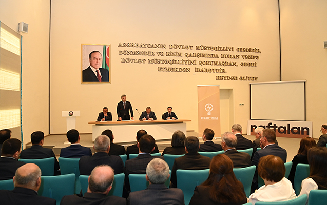 “Azərişıq” nümayəndələri Naftalanda sahibkarlarla görüşdü - FOTOLAR