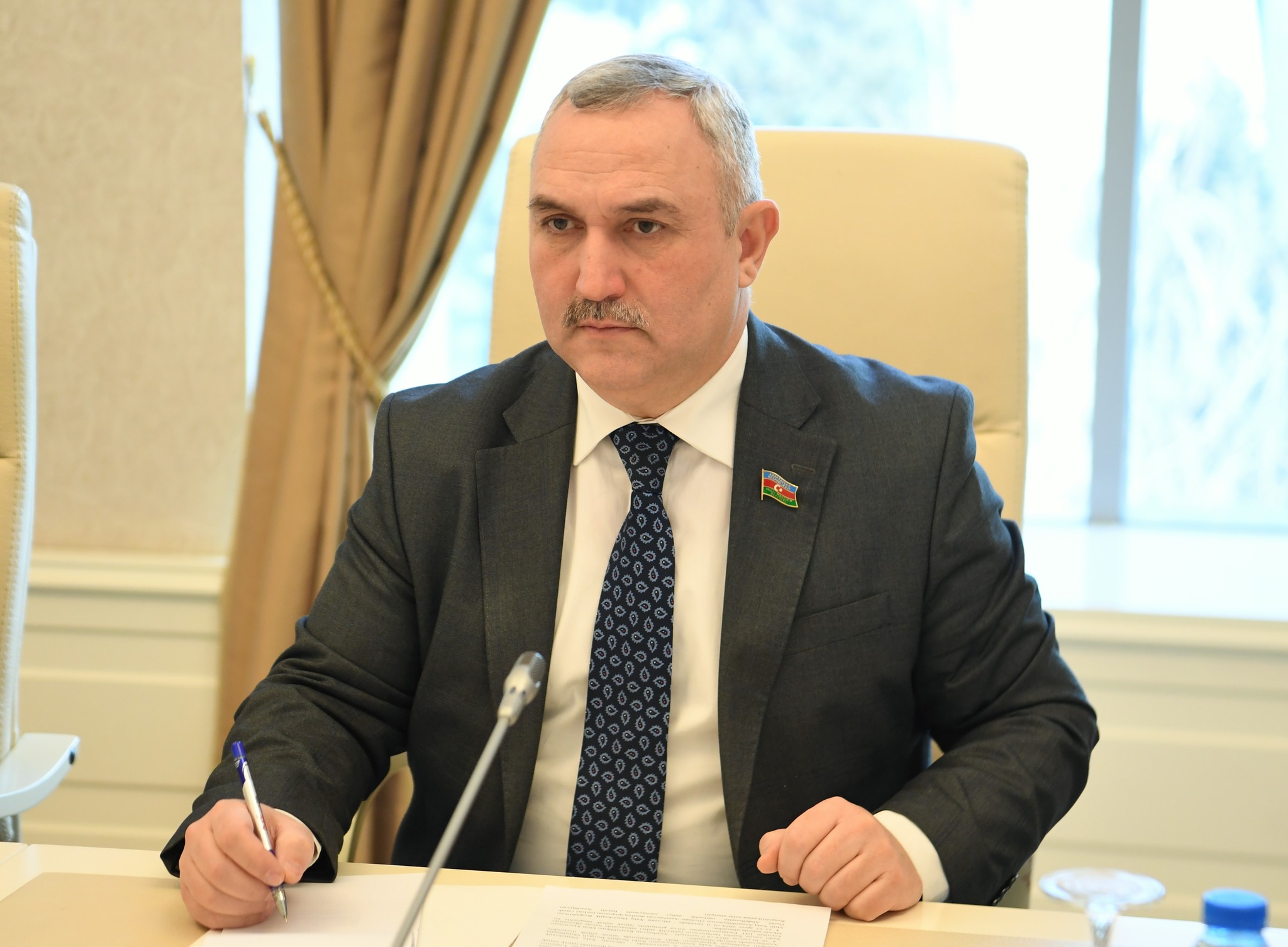 Paşinyandan sürpriz həmlə: üzünü tarixi "dost"una çevirdi