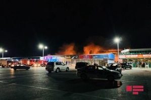 Binədə güclü yanğın: sakinlər texnika ilə xilas edildi - VİDEO