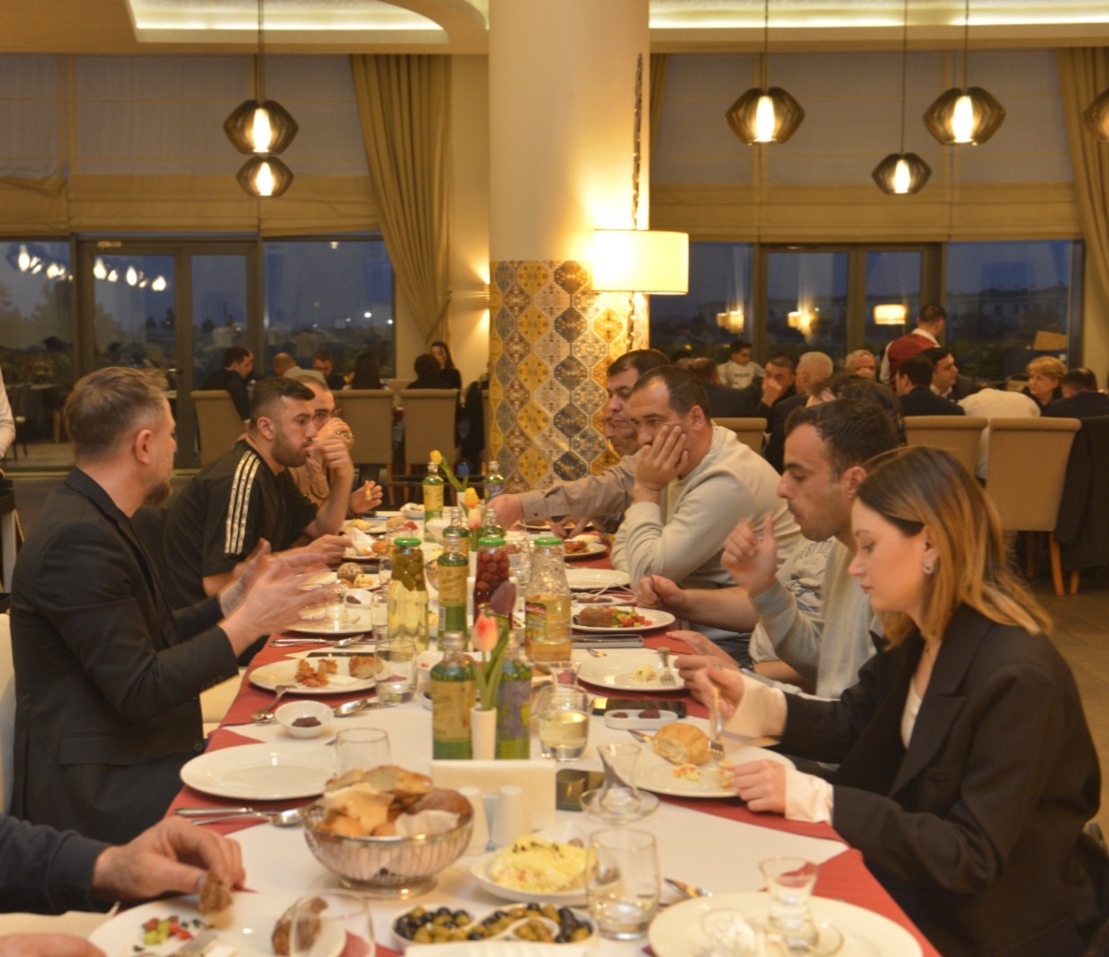 “Azərsun Holdinq” media nümayəndələri ilə görüş keçirdi - FOTOLAR
