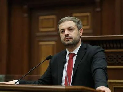 Erməni nazir Moskvaya səfər edəcək 1 default 2