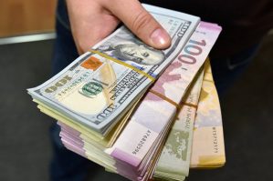 dollar manat