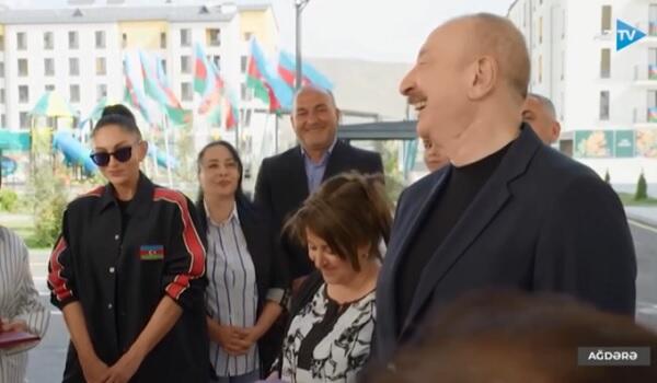 "Tanklar da Bakıya gəldi, özləri də, çay da içirlər..." - VİDEO 1 eliyev agderede