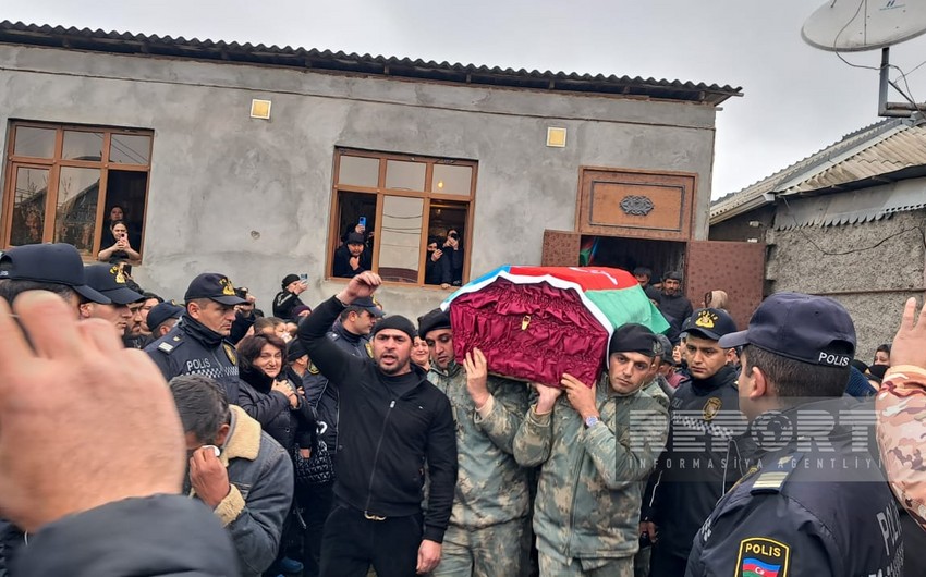 Rüstəm Həmidov dəfn edildi: nişanlı idi, gəlməyinə 10 gün qalmışdı... - FOTOLAR 1 esger 14