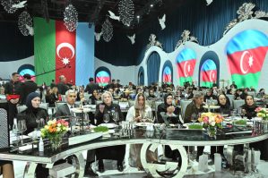 Arzu Əliyeva şəhid anaları ilə iftar məclisində - FOTO