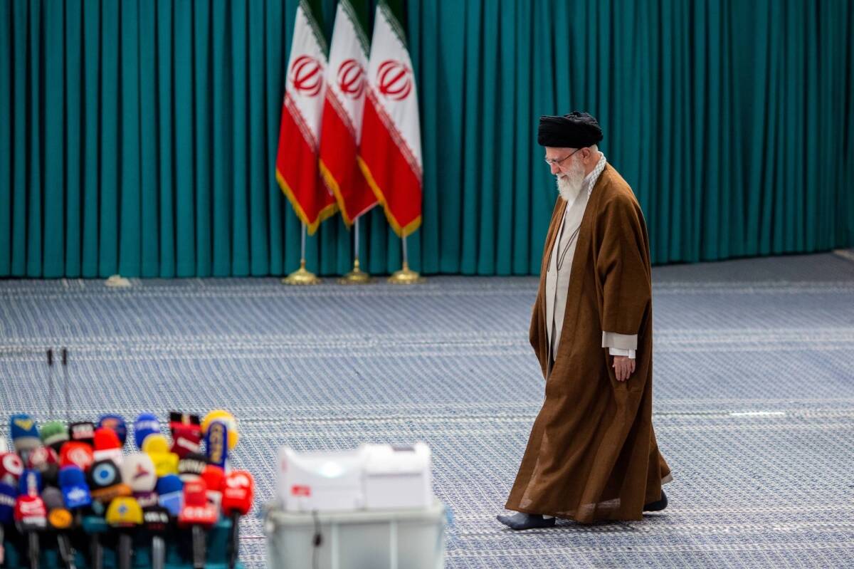 84 illik ssenari: Xamenei gedir, ölkə bölünür – İranın yeni lideri bu şəxs olacaq 1 iran xamanei 1