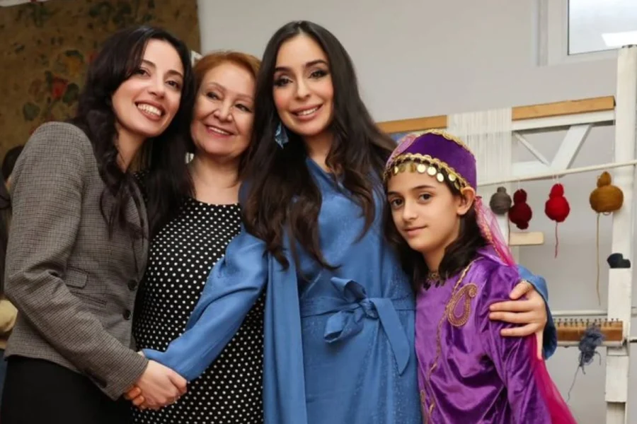 Leyla və Arzu Əliyeva "Ümid Yeri" Uşaq Sığınacağında - FOTO 1 ixWIh3Ccm4Ixjzliu9oteOEKnJqIAMoZcf4BBSdl 1200