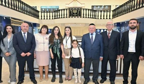 leyla eliyeva qirmizi qesebe