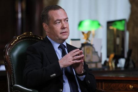 medvedev esas son