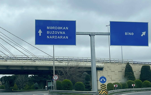 Yol lövhələrindən çıxarılan "Nardaran" adı qaytarıldı - FOTO 1 nardaran lovhe