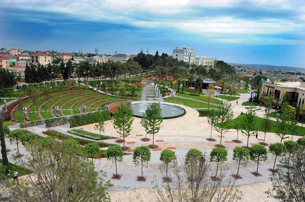 Bakıda daha bir park salınır 1 park