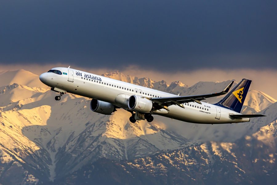 Qazaxıstan təyyarəsi Bakıya məcburi eniş etdi 1 thumbnail airbus a321neo air astana credit vyacheslav firsov