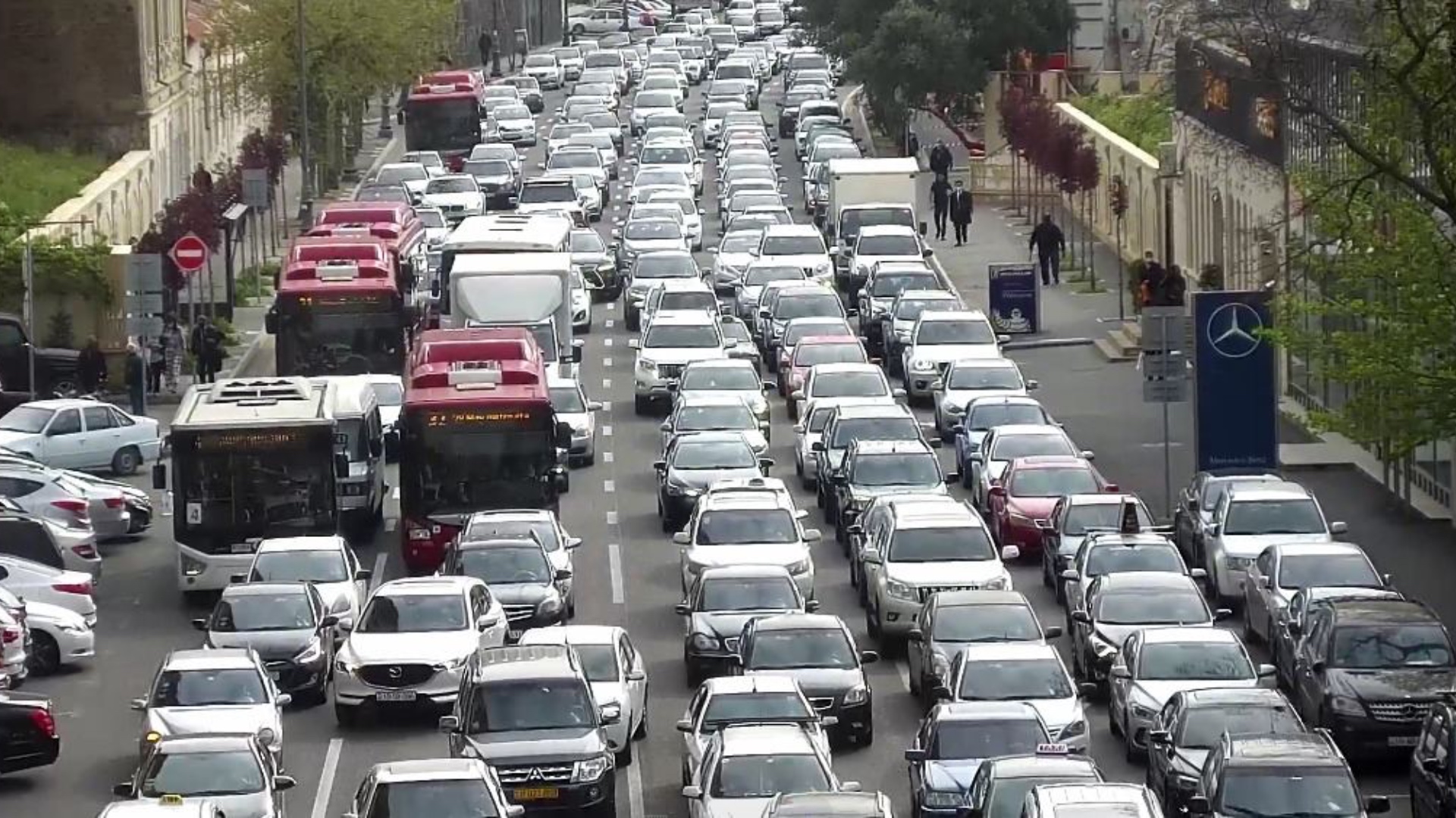 Bakının bəzi yollarında tıxac var – Siyahı