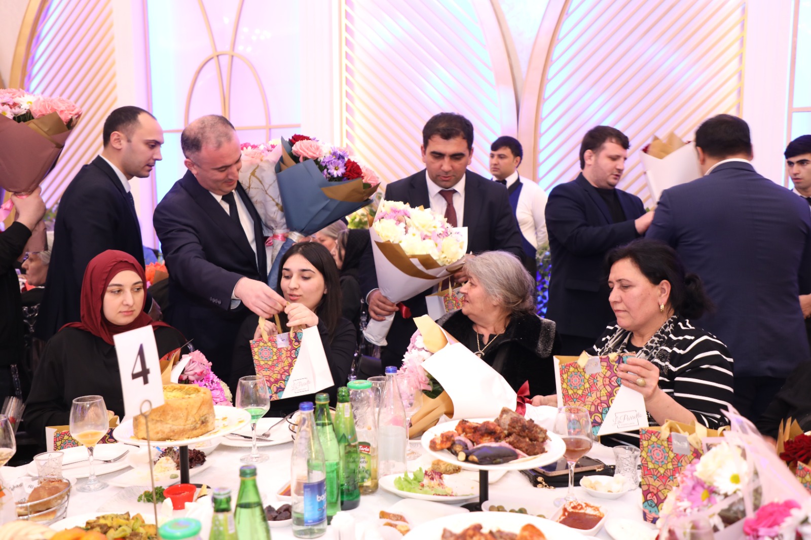 Xətai rayonunda şəhid ailələri və qazilər üçün iftar süfrəsi təşkil olundu - FOTOLAR/VİDEO