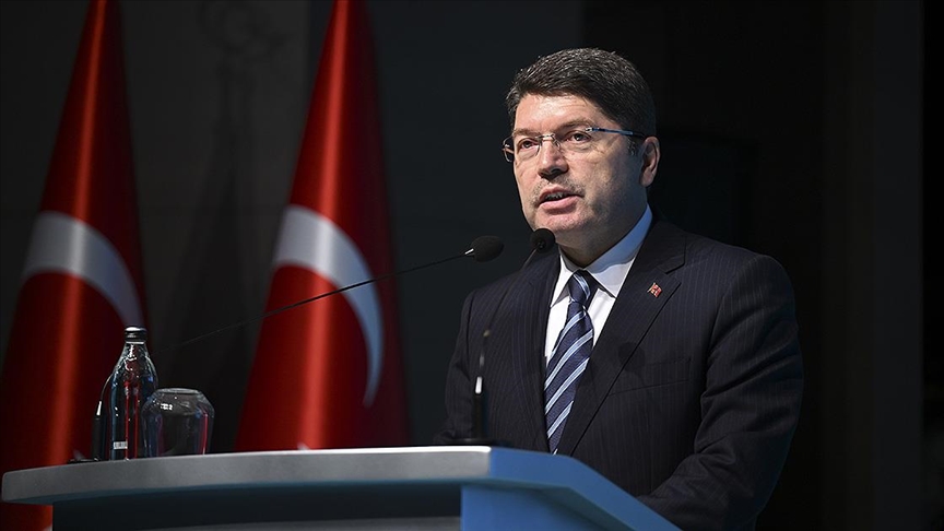 Türkiyəli nazirdən İmamoğlunun həbsinə reaksiya 1 yilmaz tunc