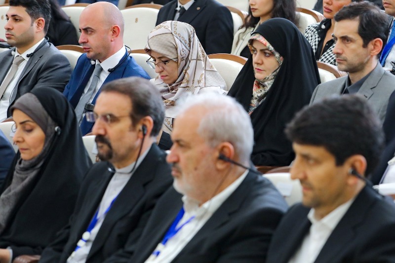 Pezeşkianın qızı da Bakıya gəlib - FOTO