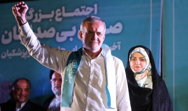 Pezeşkianın qızı da Bakıya gəlib - FOTO