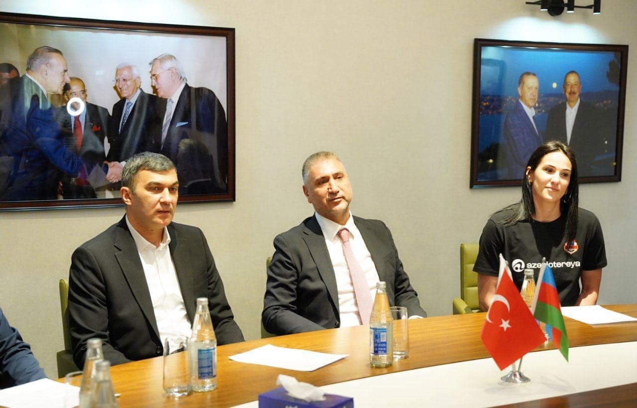 “Azərlotereya”nın sponsorluğu ilə yeni voleybol komandası yaradıldı - FOTOLAR 3 2 30