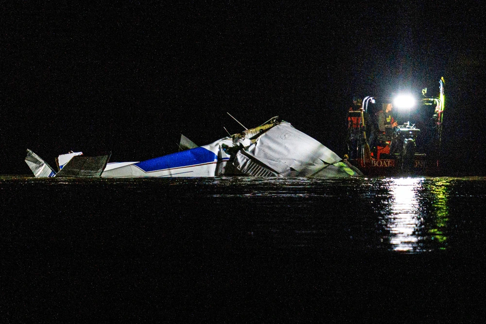 Nebraskada təyyarə qəzası: üç nəfər həyatını itirdi 1 250419 plane crash ch 0959 3053b0