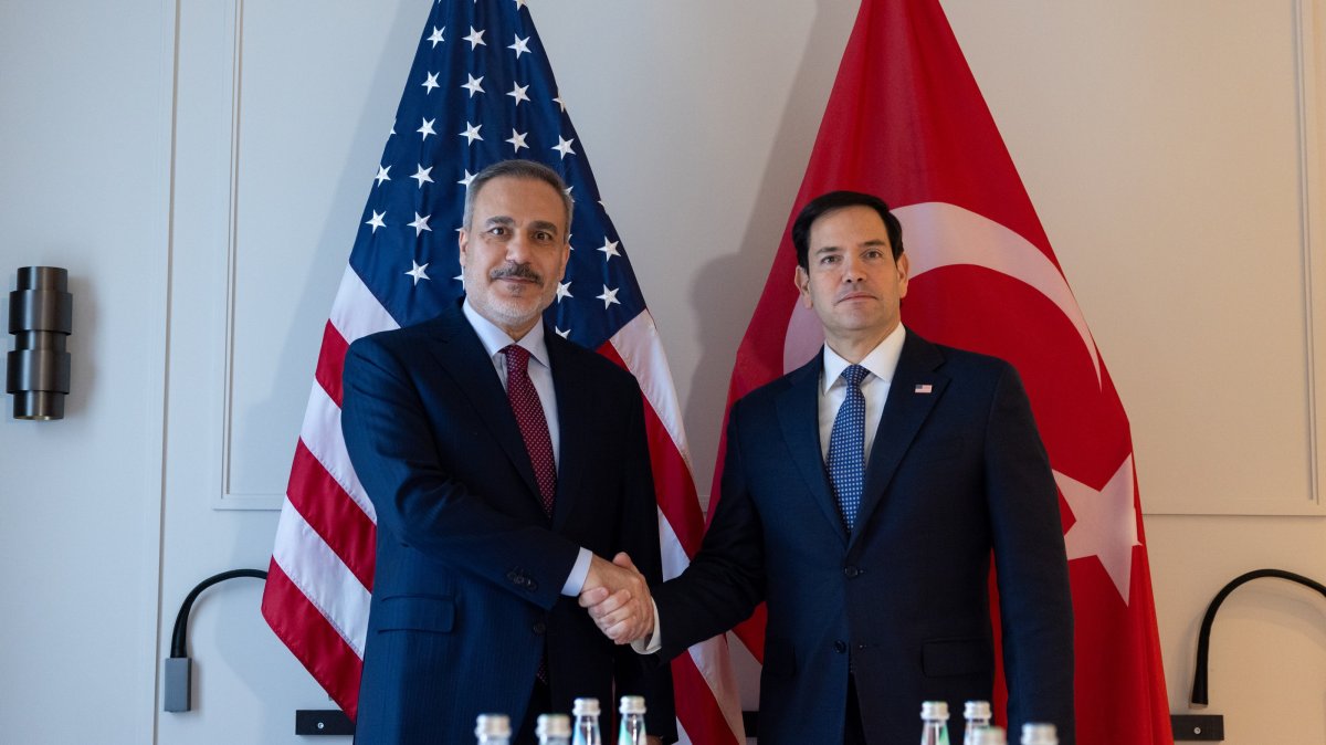 Fidan Rubio ilə müzakirə apardı