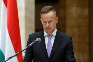 Macarıstan Aİ-nin qərarına sərt etiraz etdi