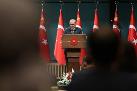 AA 20250415 37643731 37643728 CUMHURBASKANI ERDOGAN KABINE TOPLANTISININ ARDINDAN ACIKLAMALARDA BULUNDU