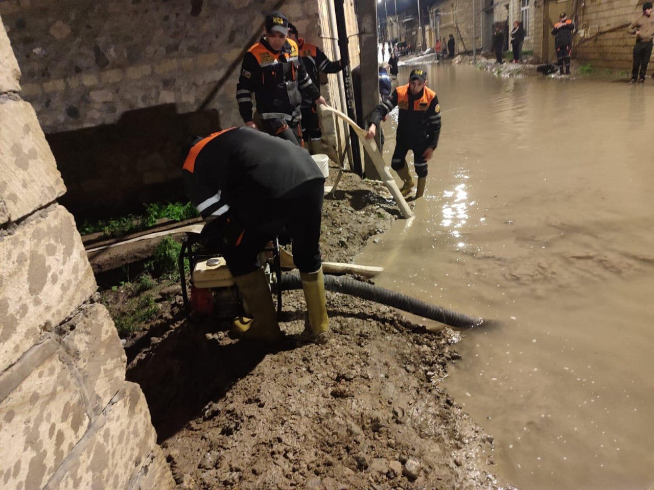 Güclü yağış Bakıda fəsadlara səbəb oldu - FOTO/VİDEO 2 IMG 5706