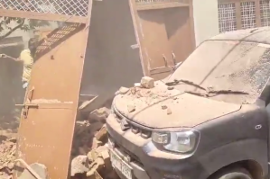 Hindistanda hərbi təyyarə yaşayış zonasına yanacaq çəni atıb – VİDEO