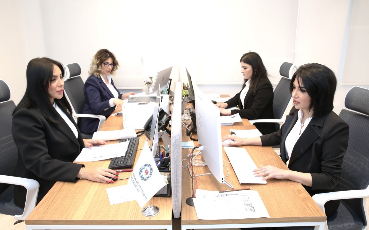 Azərbaycan Həmkarlar İttifaqları Konfederasiyasının yeni mərkəzi fəaliyyətə başladı - FOTOLAR 5 WhatsApp Image 2025 04 22 at 10.00.38 1