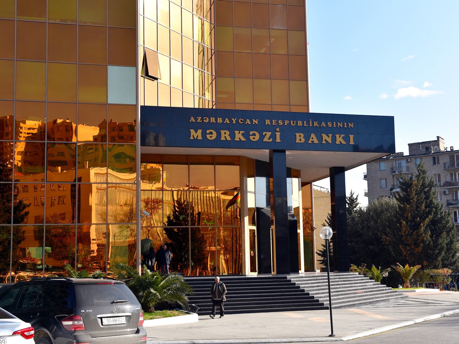Mərkəzi Bankdakı görüşdə nə olub? – Devalvasiya ilə bağlı mühüm açıqlama 1 amb 1