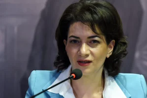 Erməni məmurlar Paşinyanın arvadını qısqanırlar - SƏBƏB