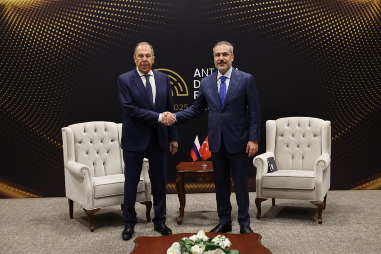 Fidan Lavrovla danışıqlar üçün Rusiyaya gedir