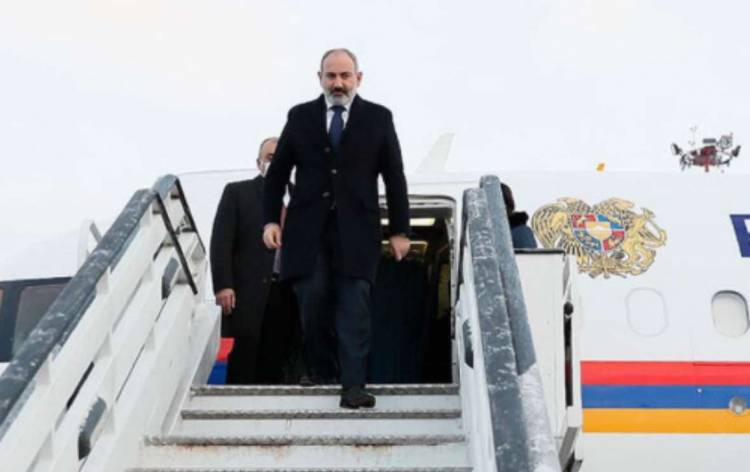 Paşinyan Estoniyaya gedir 1