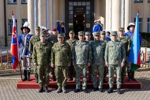 Kərim Vəliyev Slovakiyada: hərbi əməkdaşlıq müzakirə edildi - FOTOLAR