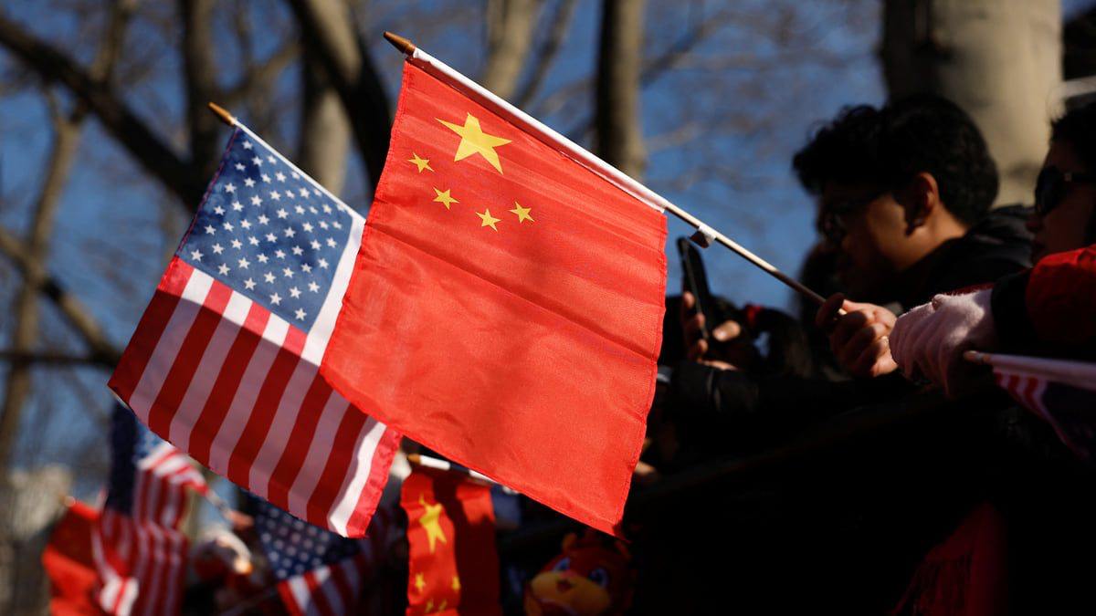 Tramp qərar ərəfəsində: Pekinlə münasibətləri düzəltmək istəyir