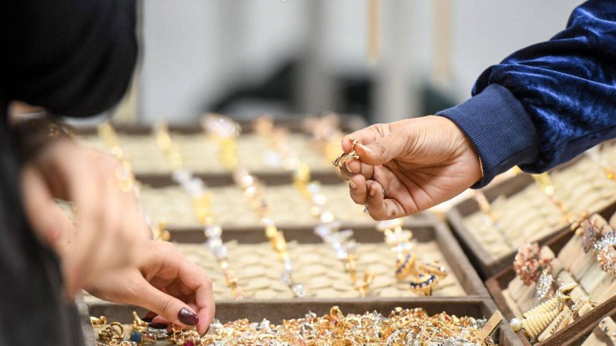 Qızıl bazarında son vəziyyət: qiymət açıqlandı - VİDEO 1 Qızıl bazarında son vəziyyət: qiymət açıqlandı - VİDEO