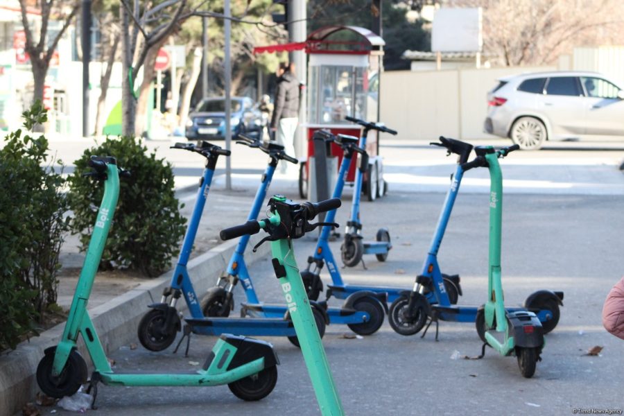 Bakı küçələrində yeni problem - Skuterlərin nizamsızlığı...