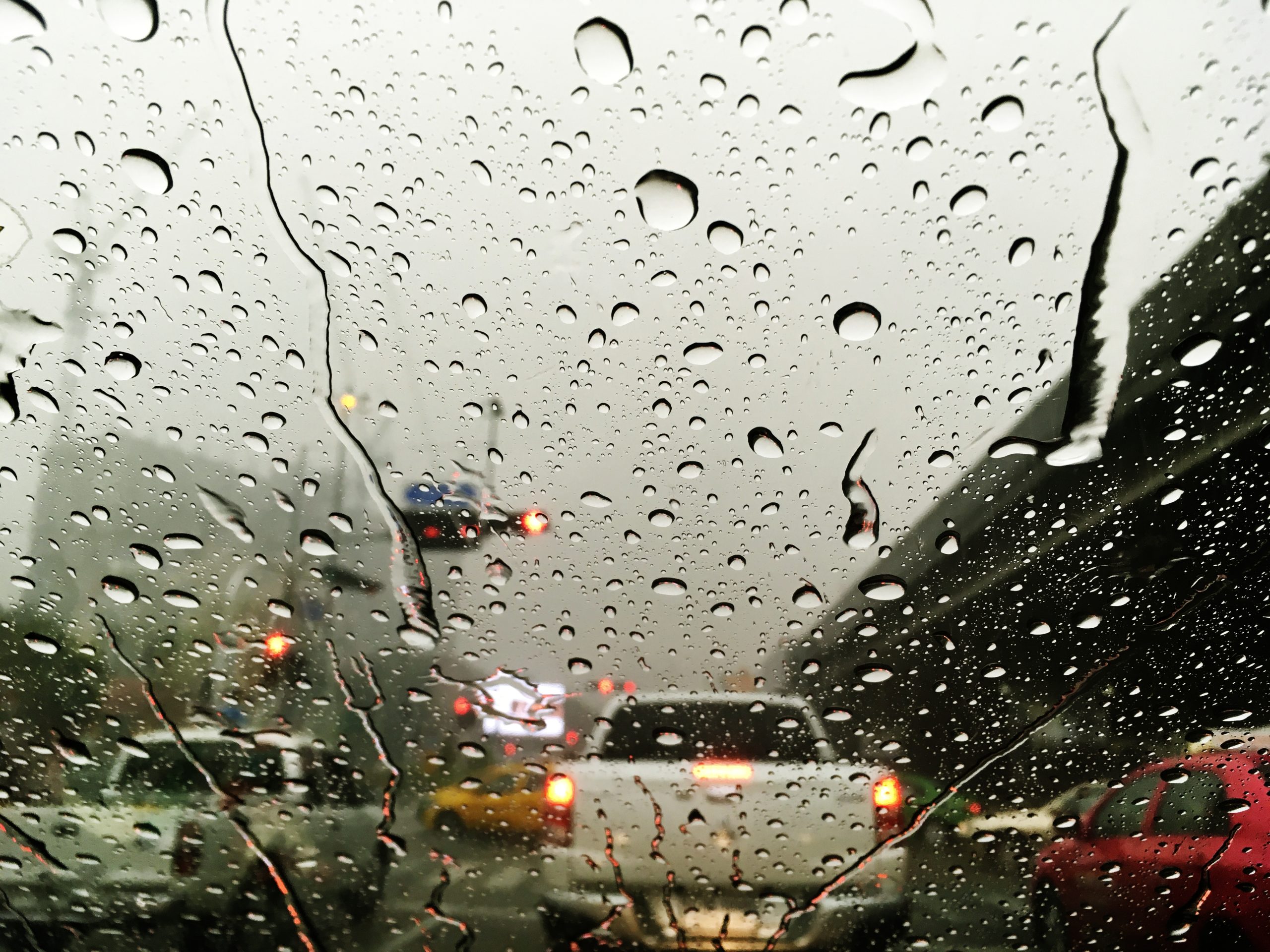 Azərbaycanın bu bölgələrinə yağış yağır 1 traffic jam scaled