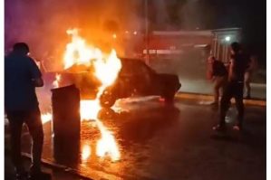 Beyləqanda minik avtomobili yanıb kül oldu - FOTO