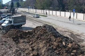 Paytaxtın bu yolları bağlıdır - Siyahı