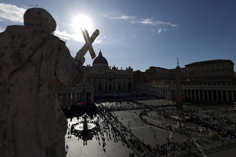 Vatikan səmasında qara tüstü: Kardinallar razılığa gəlmədi – FOTO