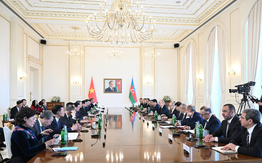İlham Əliyevin To Lam ilə geniş tərkibdə görüşü başa çatdı - FOTO